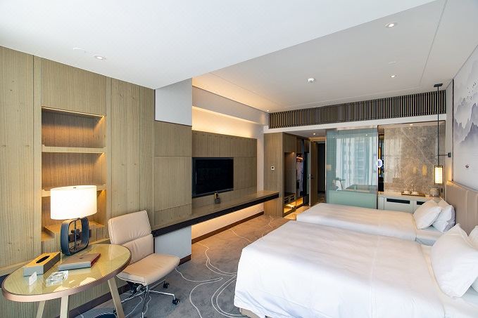 200s10000000q9v8o41F6_W_1080_808_R5_D