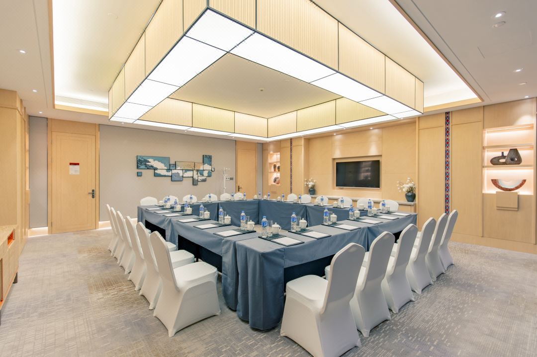 200l13000000uz8gpF8C3_W_1080_808_R5_D