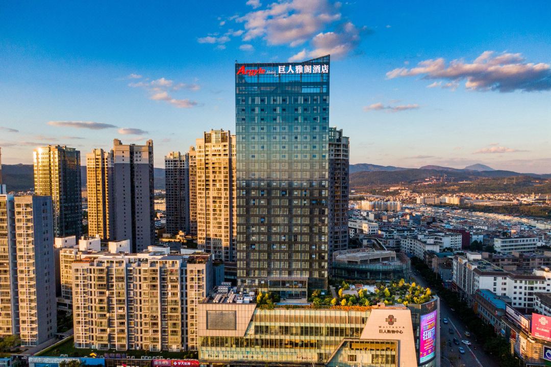 20081a0000018o8qe9268_W_1080_808_R5_D