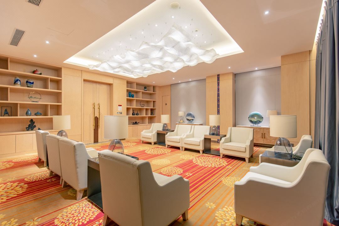 200n13000000uy5ch6BD0_W_1080_808_R5_D