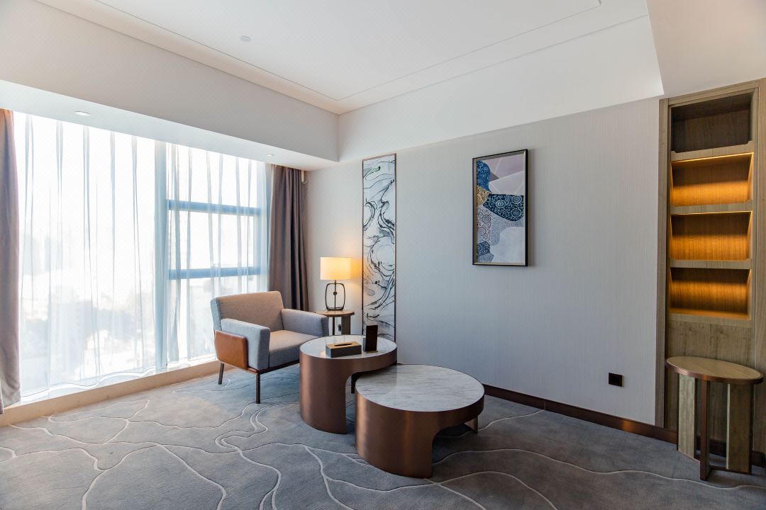 200110000000qhwm3F617_W_1080_808_R5_D